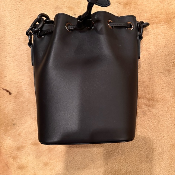 MCM small bucket bag w/ detachable shoulder strap - Picture 7 of 15